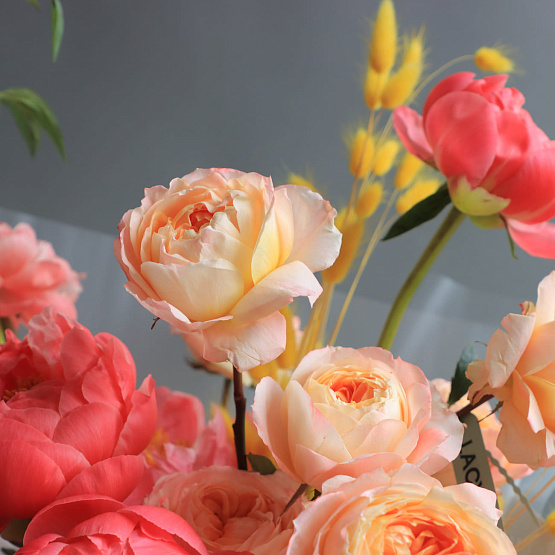 “May Kiss” Duo Bouquet