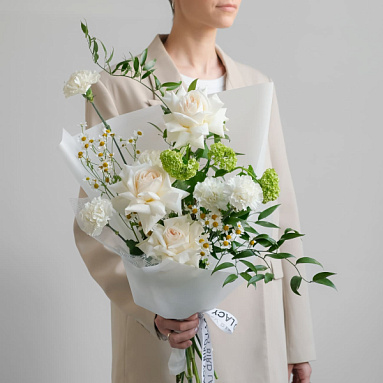 “Sugar Meringue” Trio Bouquet