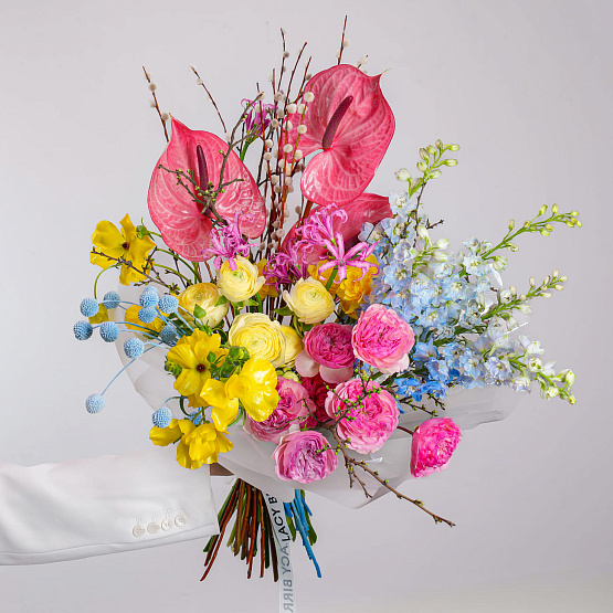 “Butterfly Flight” Signature Bouquet