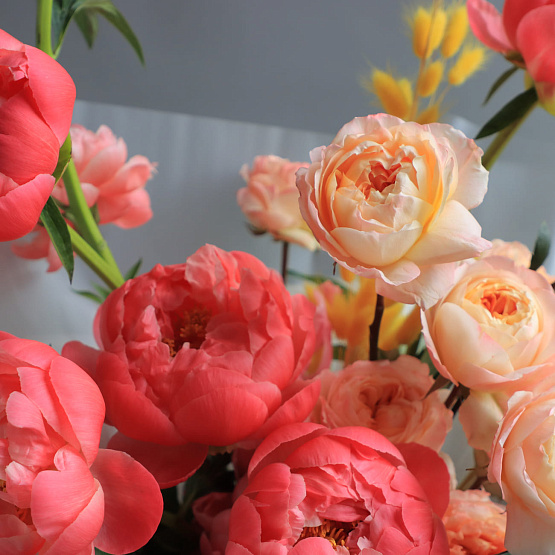 “May Kiss” Duo Bouquet